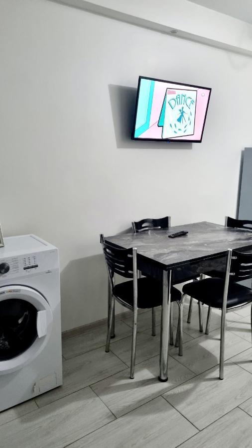 White Apartament, Brăila Екстериор снимка